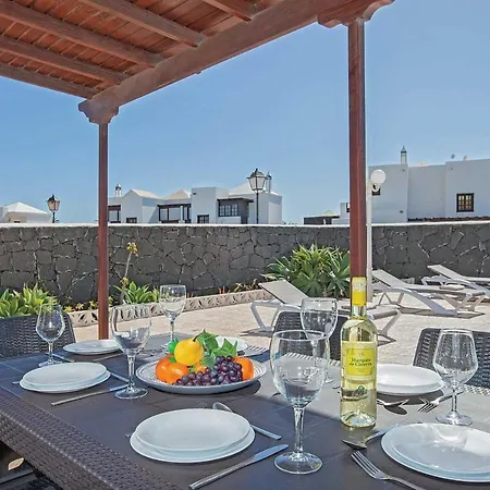 Villa Playa Blanca Sleeps 4 Air Con Wifi Playa Blanca (Lanzarote)